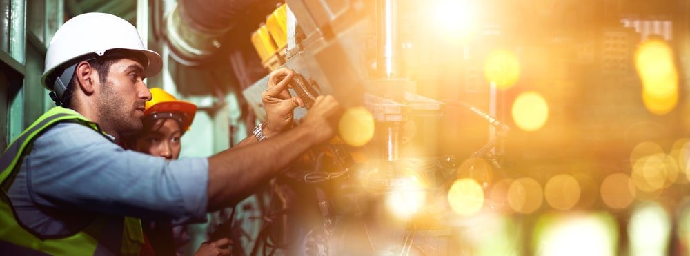 Industrial,Workers,Are,Working,In,The,Factory.,Machine,Engineers,Or