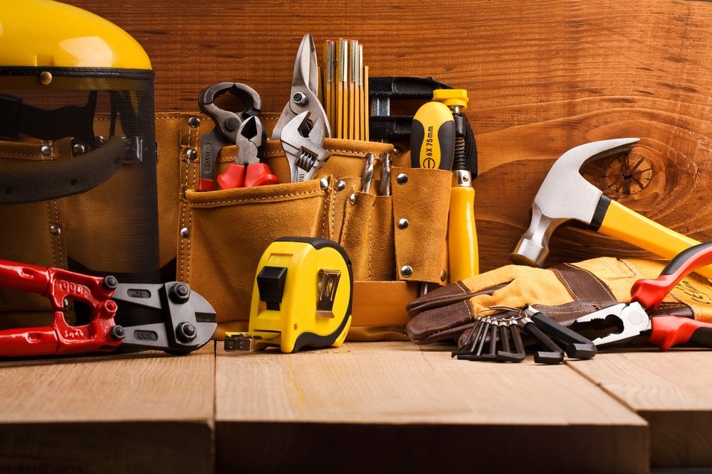 Set,Of,Working,Tools,On,Wooden,Boards